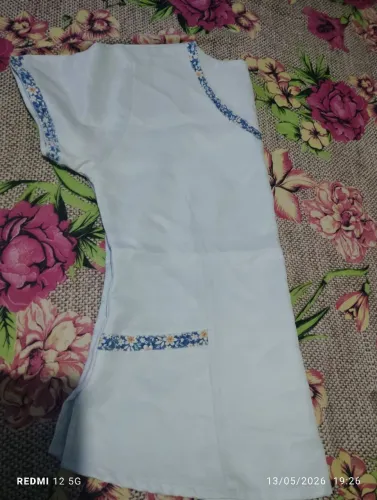  Blusa branca