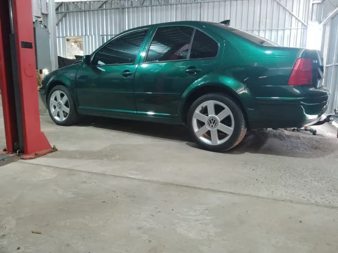 Volkswagen Bora 2.0 8V Comfortline Aut. 2001