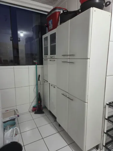 2 Armários de cozinha