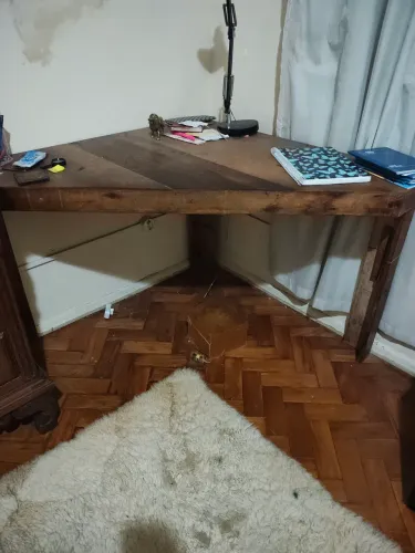 mesa de canto em madeira