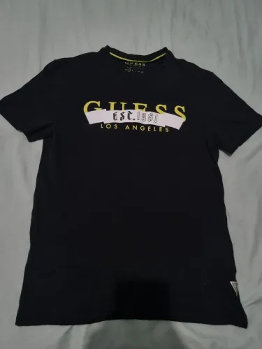 Camiseta Guess
