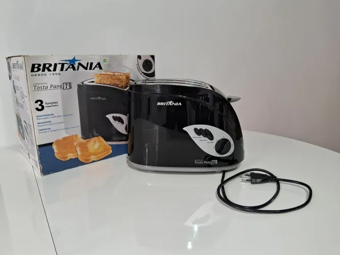 Torradeirra Britânia Tosta Pane 7 Obs:Não envio pelo Correio.Não aceito pagamentoem cartão