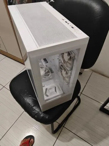 Gabinete Montech Sky Two Branco com controladora ARGB e 4 fans