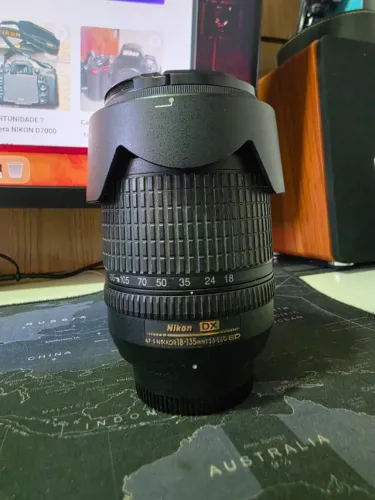 Lente Nikon 18-135mm DX - Zoom Versátil para Viagens, Retratos e Fotografia