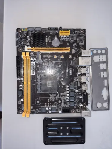 Placa-mãe A520M