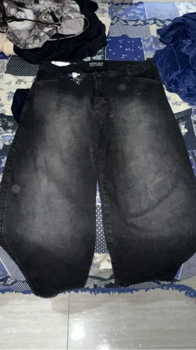 Calça baggy preta 140$