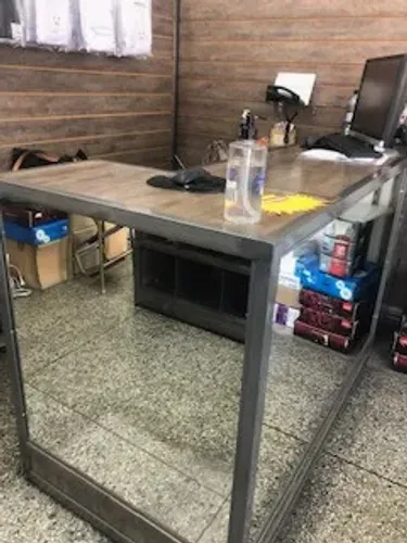 BALCÃO CAIXA EM L USADO EM ÓTIMO ESTADO!