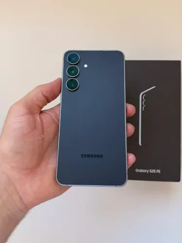 Samsung S25 FE 128GB com caixa (garantia e parcelamento)