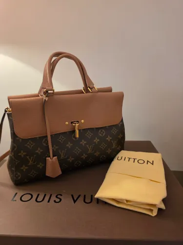 Bolsa Louis Vuitton Venus - original e impecavel