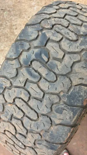 04 XBRI BRUTUS 265 70 17