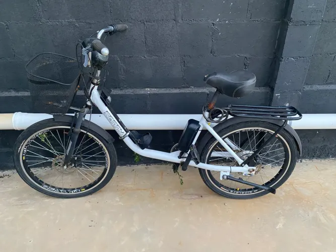 Bicicleta elétrica Bikelete Sonny (para conserto)