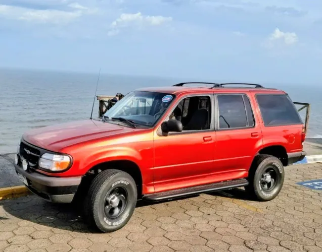 Ford Explorer XLT 4X4 4.0 V6 1997
