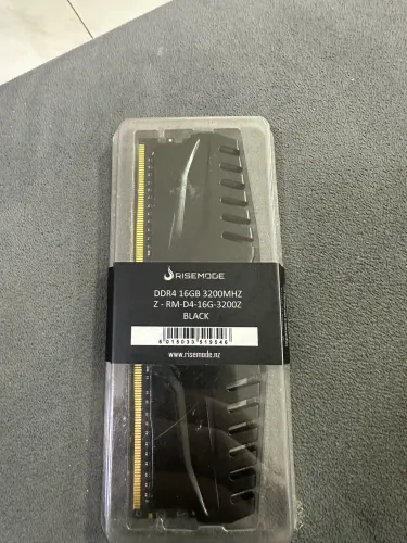 Memória RAM Rise Mode Z Series 16GB DDR4 3200MHz Black (Nova / Lacrada