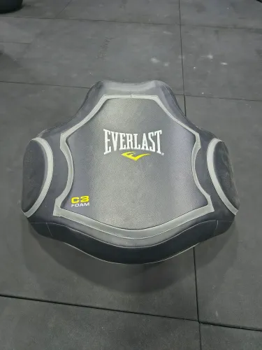 Protetor Tórax profissional Everlast Boxe e muay Thai