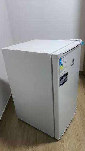 Frigobar Electrolux 122L