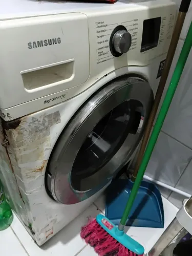 Máquina lava e seca