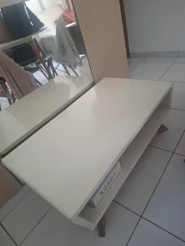 Mesa de centro Dalla Costa, MDP com base de madeira!
