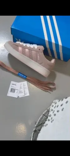 Tênis Adidas campus