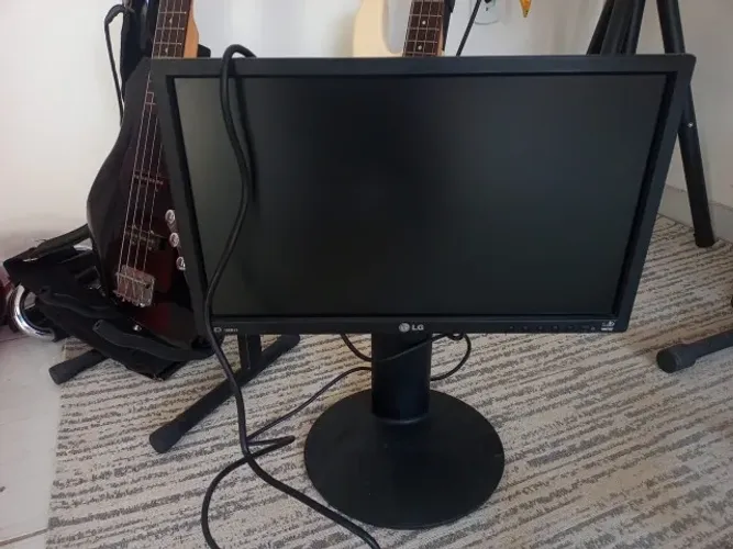 monitor lg torre hidraulica semi novo barato