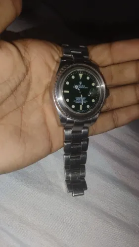 Relógio Rolex masculino falta um parafuso da pulseira bom estado 