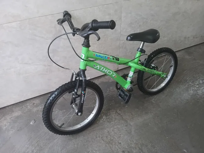 Bicicleta aro 16.