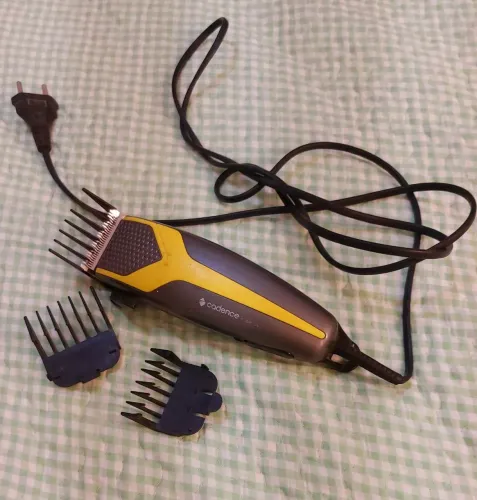 Máquina de cortar cabelo profissional 