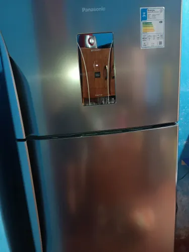 Geladeira Panasonic semi nova 