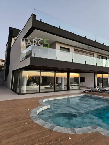 Venda - CASA EM CONDOMINIO - JARDIM IMPERIAL HILLS III Aruja SP