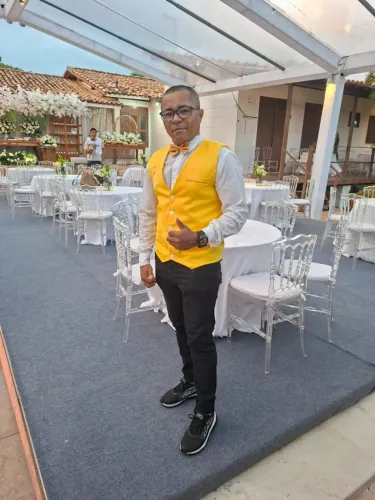 GARÇOM ,BARMAN EVENTOS Whats CONTATO -->(71)9-8_6_1_5 - 0_8_9_3