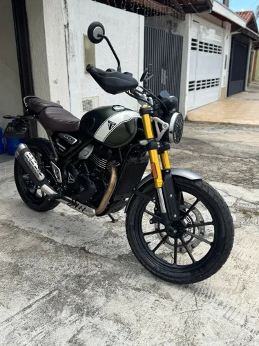 Triumph Scrambler 400