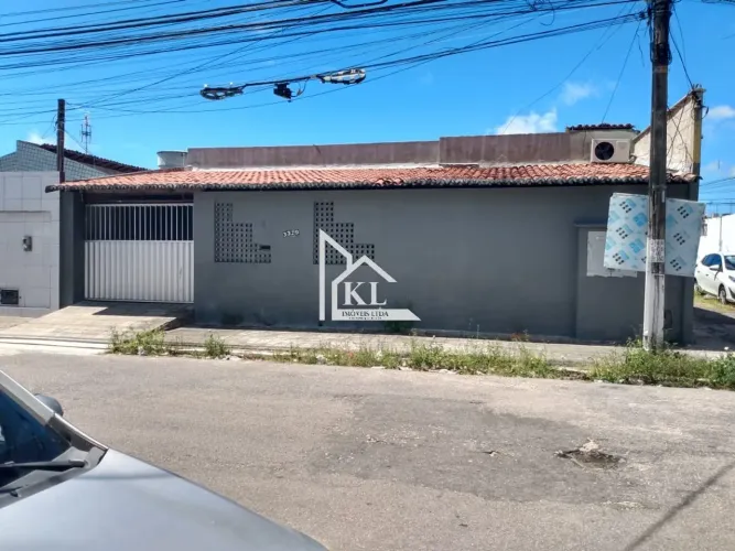 Investimento e Moradia em Único Lugar - 190M2 - Perfeita Localização - Bairro Candelária