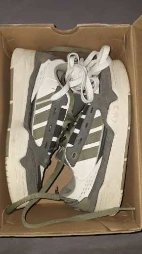 Tênis adidas ad2000