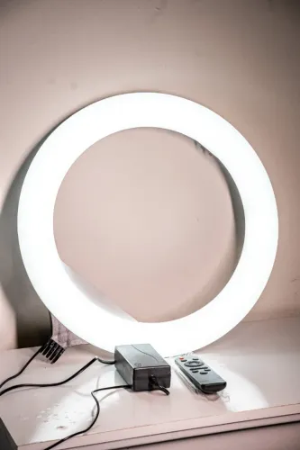Ring Light YQ-460 ? Ótimo Estado, Usado Poucas Vezes | Iluminação Profissional para Foto, 