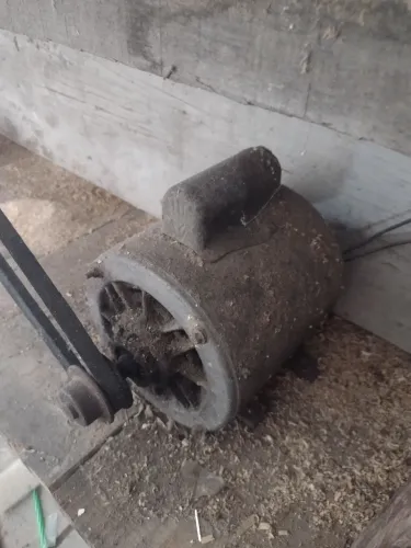 Vendo Bancada de serra obs não tô usando