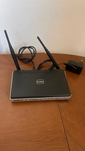 Roteador Wi-Fi D-Link DIR-615 (300Mbps)