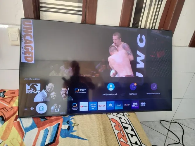 Tv smart 50" 4K Samsung wi-fi 5G com Alexa e bluetooth