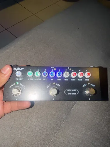 Pedal de efeitos CUVAVE