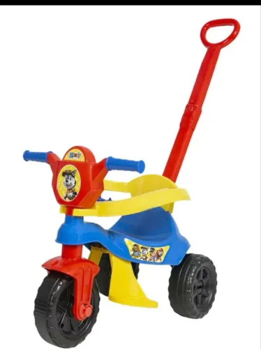 Vendo triciclo novo