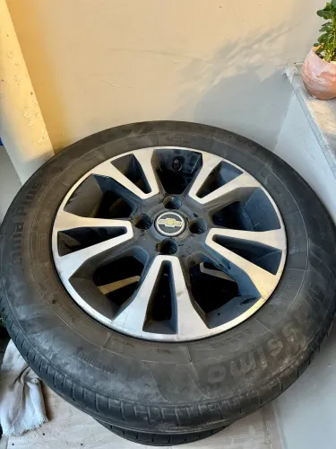 Rodas 15 - Chevrolet Ônix LTZ