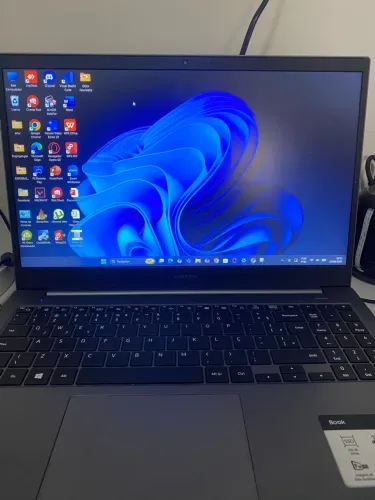 SAMSUNG BOOK I3 11th gen