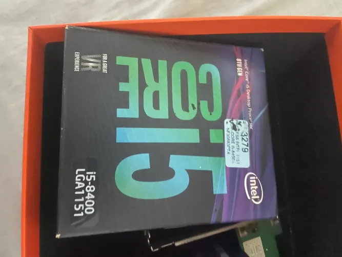 I5 8400 LGA 1151 em ótimo estado! (Sem cooler)