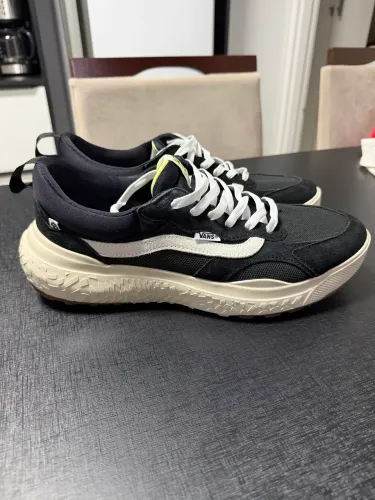 Tênis Vans Ultrarange Neo VR3 - Tamanho 43