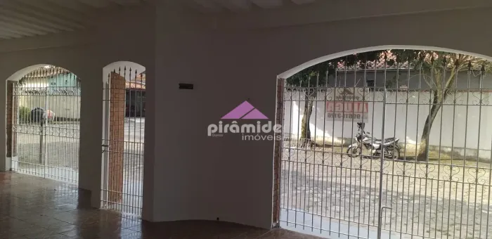 Casa com 3 dormitórios para alugar, 148 m² por R$ 3.500,00/mês - Conjunto Residencial Vale