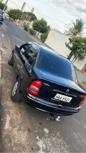 Chevrolet Corsa Sedan 1.0 MPFI 8V 71cv 4P 2004