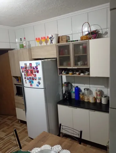 Armário de cozinha conservado 
