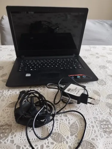 Vendo notebook Lenovo com defeito