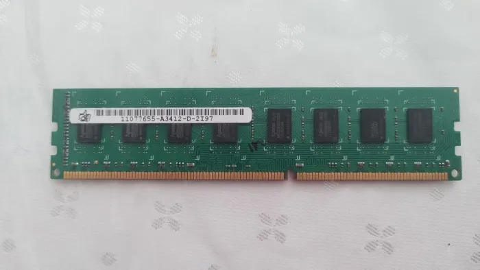 Memória Ram 4 GB 1600MHZ