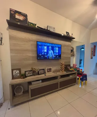 Rack com painel grande e  leds 