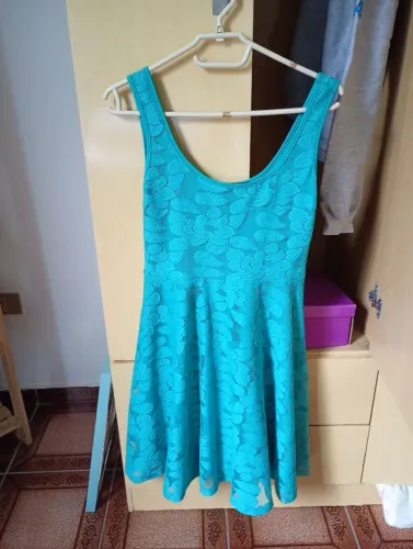 Vestido verde agua tamanho P estado de novo
