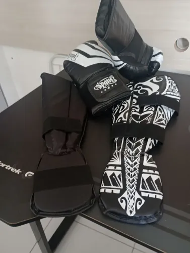 Kit luva e protetor canela Box Spamk profissional n:12
